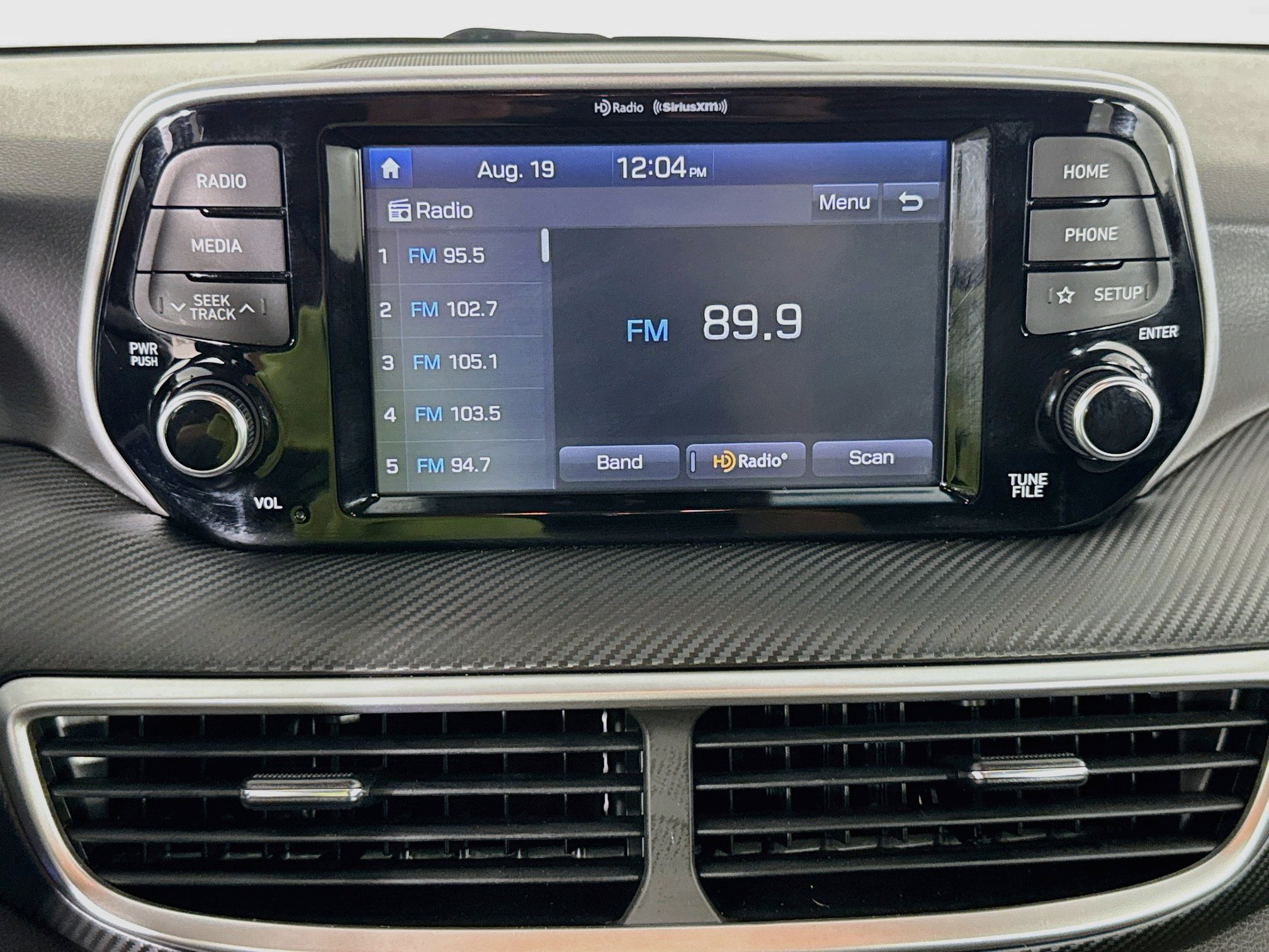 Used 2019 Hyundai Tucson Value FWD image 16