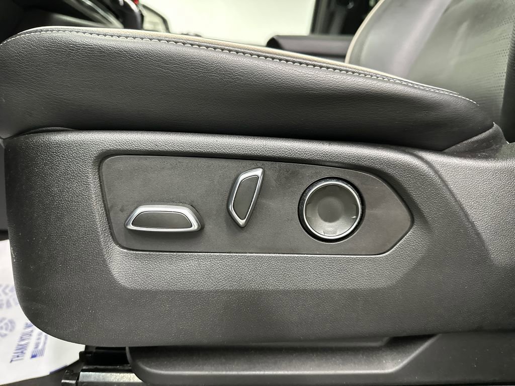 Used 2023 Cadillac Escalade Sport image 10