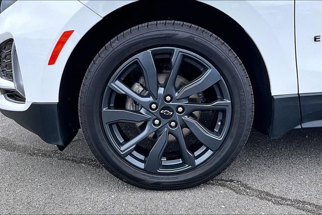 Used 2024 Chevrolet Equinox RS FWD image 30