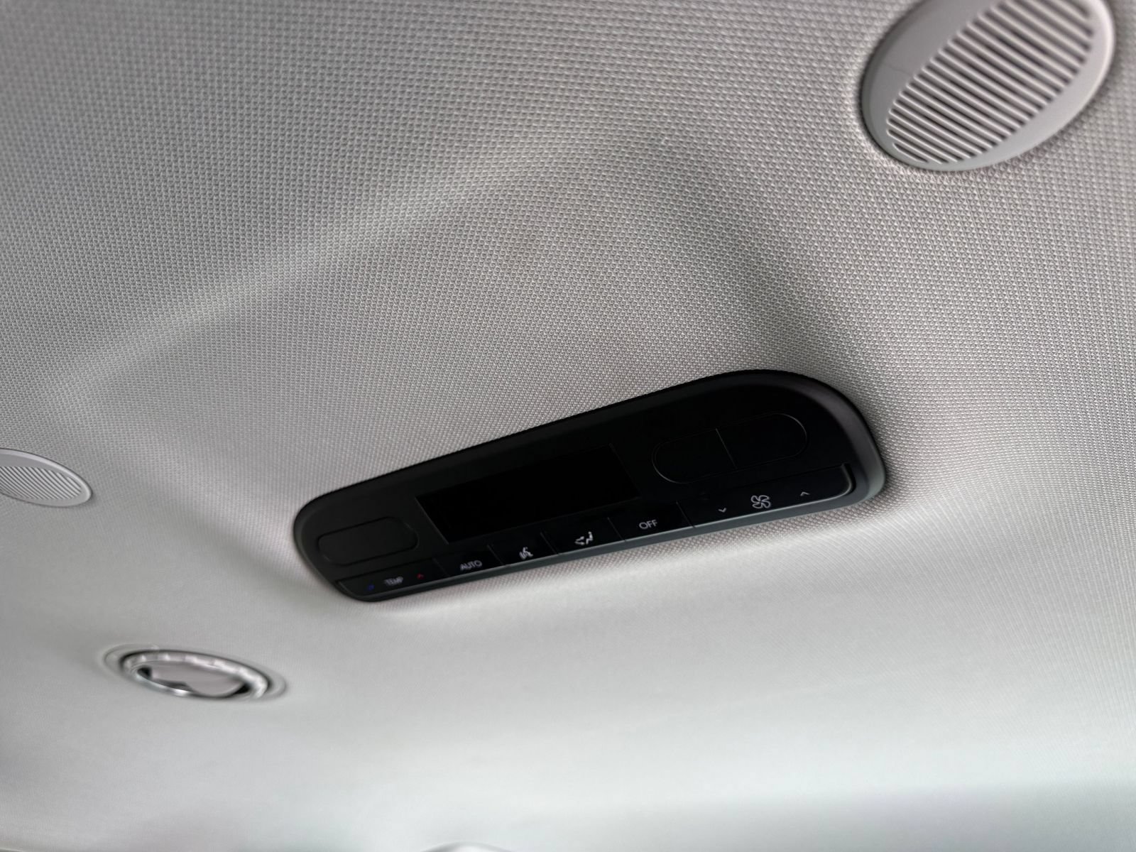 Used 2026 Hyundai Palisade SEL FWD image 25