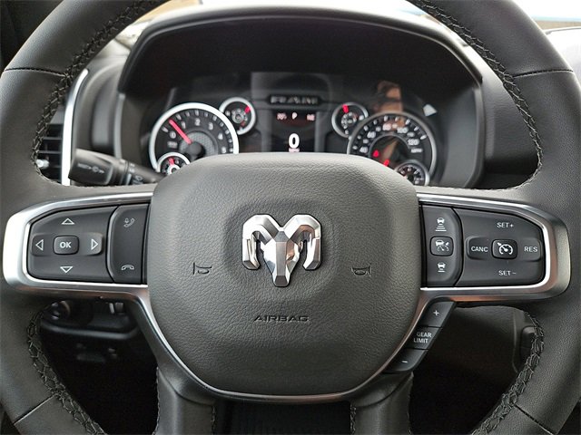 New 2026 RAM 1500 4x4 Crew Cab image 19