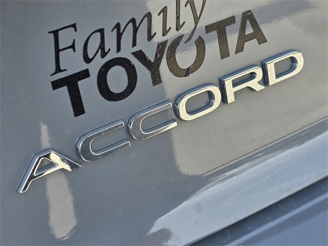 Used 2024 Honda Accord Touring image 7