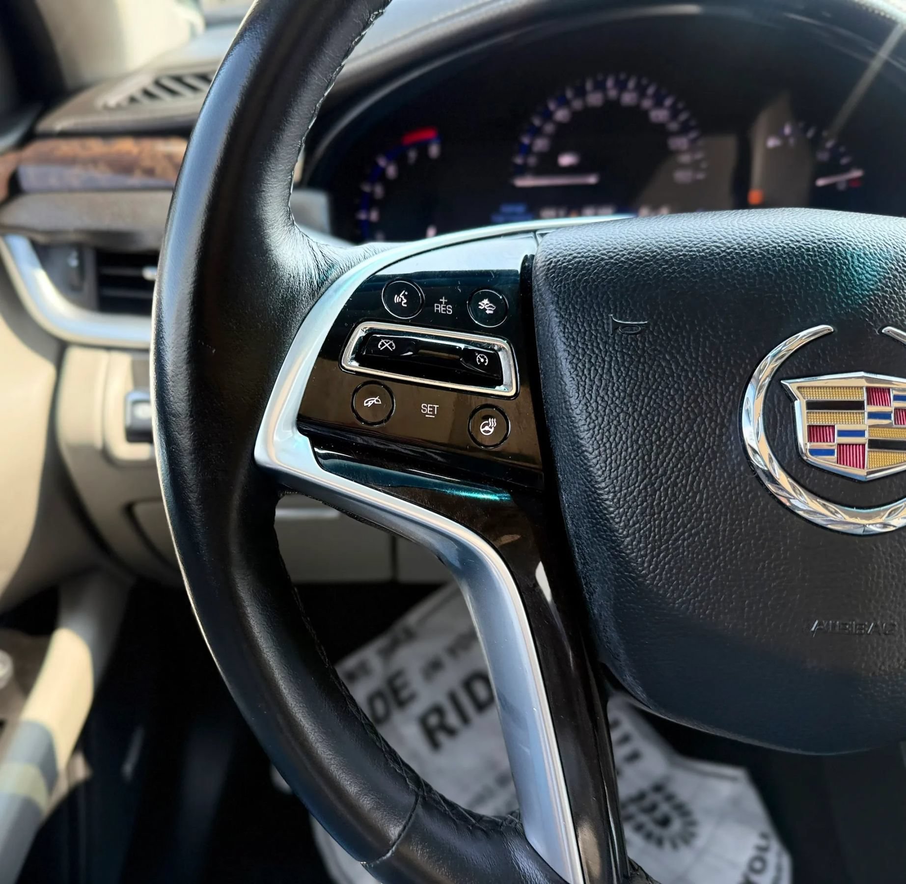 Used 2013 Cadillac XTS Luxury w/ Driver Awareness Package FWD image 14