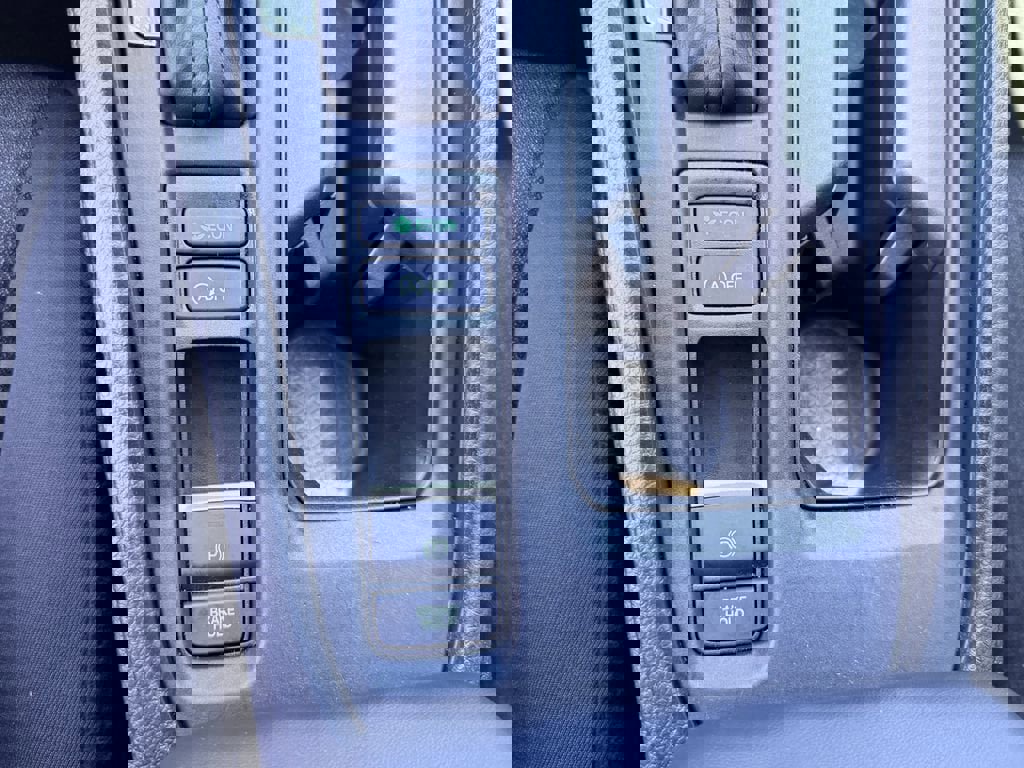 Used 2025 Honda Accord LX image 35