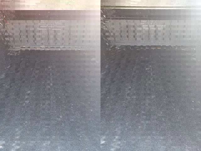 Used 2020 GMC Sierra 1500 SLT image 32