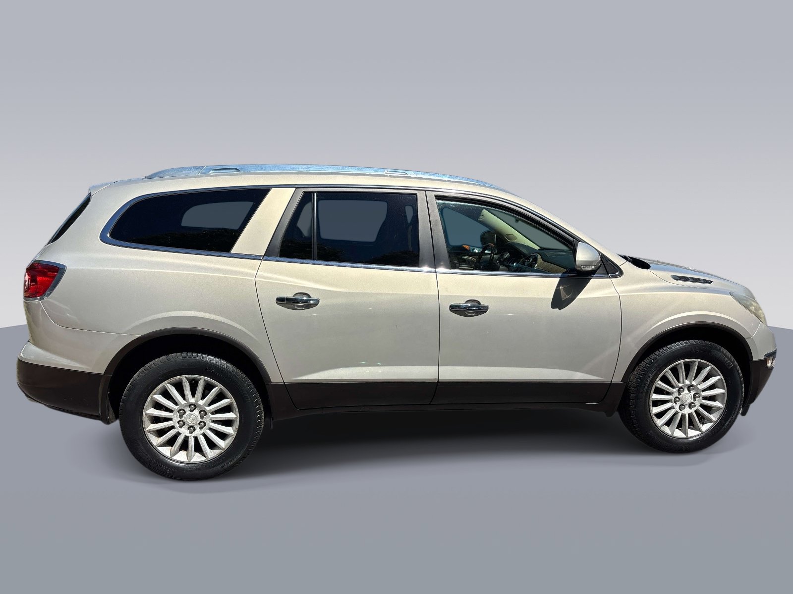 Used 2011 Buick Enclave CXL FWD image 2