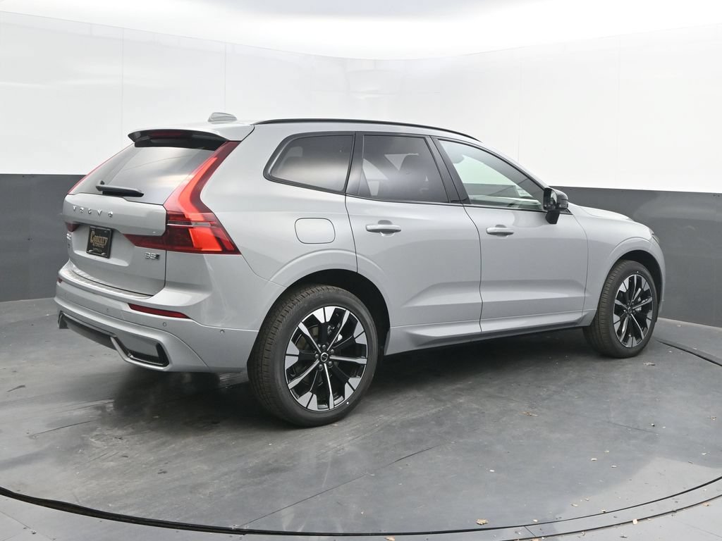 New 2026 Volvo XC60 B5 Plus w/ Protection Package Premier AWD/4WD image 7