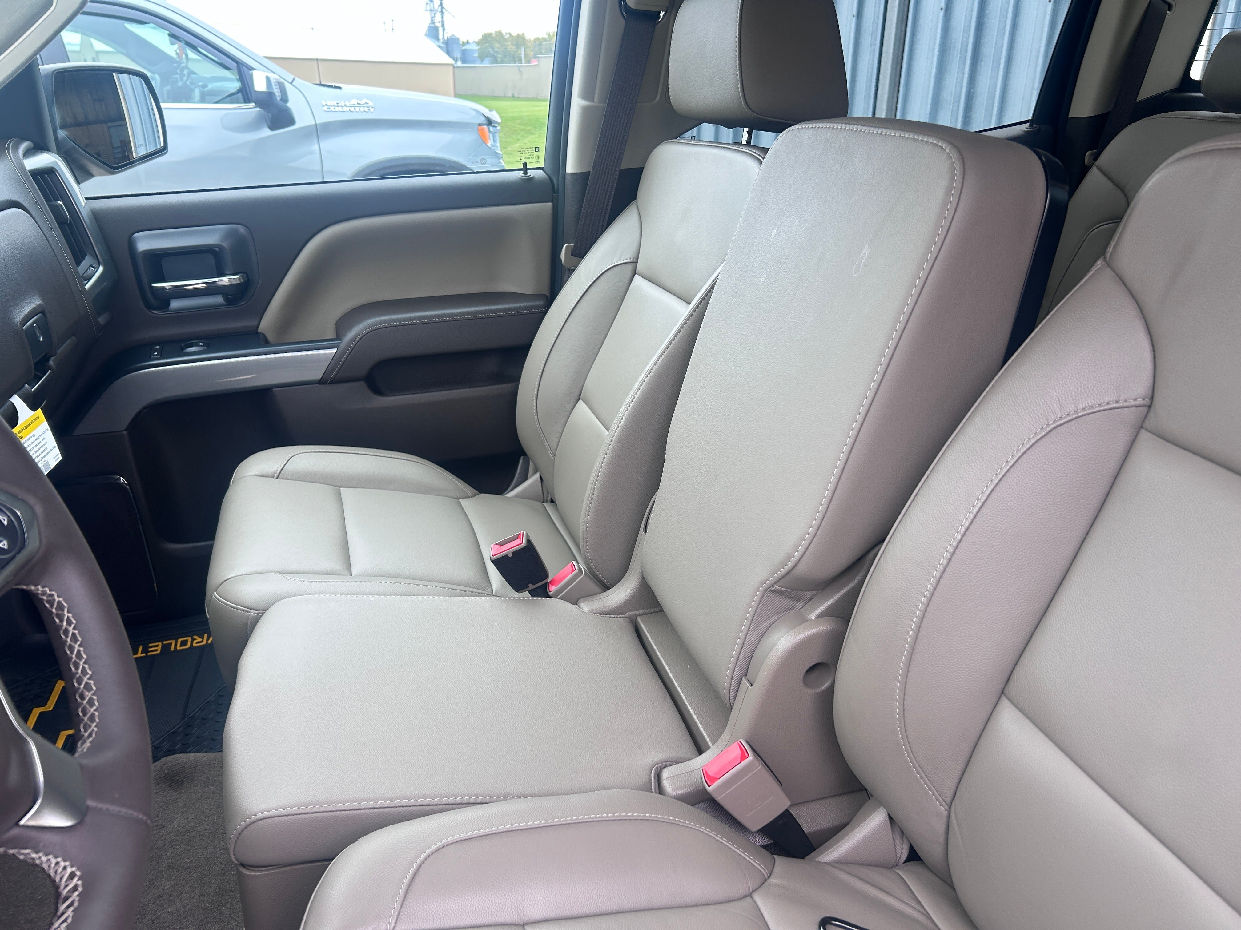 Used 2018 Chevrolet Silverado 1500 LTZ Z71 w/ Centennial Edition AWD/4WD image 26