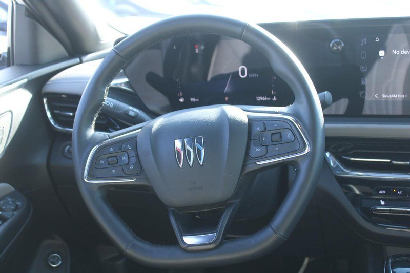 Certified 2025 Buick Envista Avenir image 15