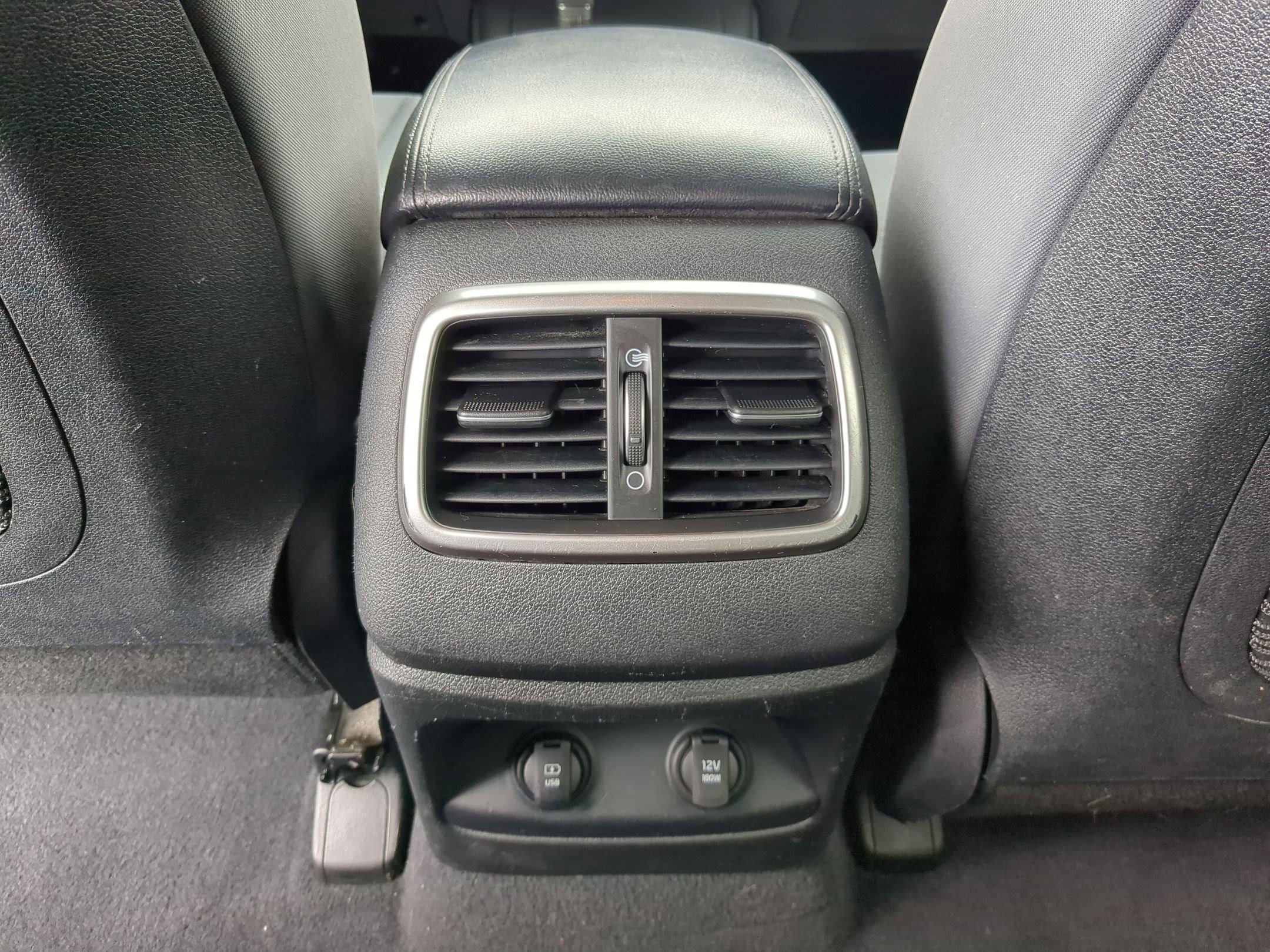 Used 2019 Kia Sorento LX V6 image 27