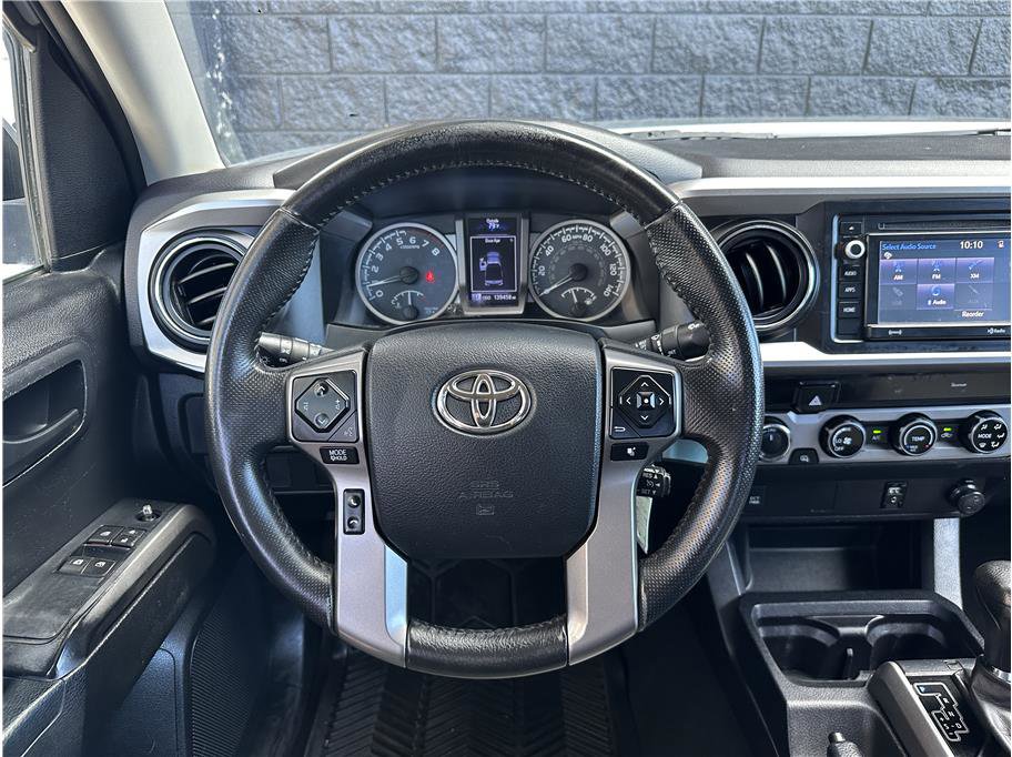 Used 2017 Toyota Tacoma SR5 image 18