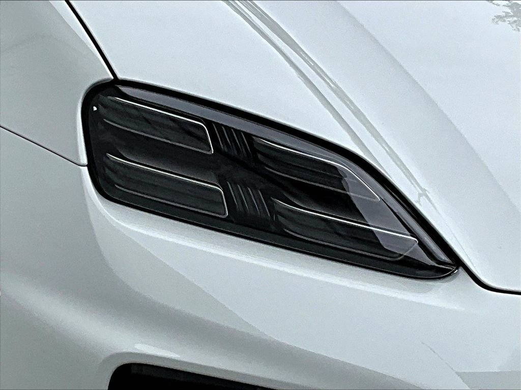 Used 2025 Porsche Macan 4 Electric image 30