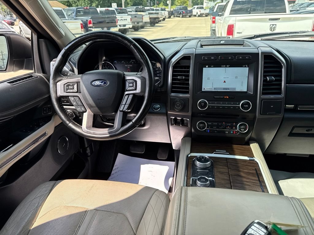 Used 2018 Ford Expedition Max Platinum AWD/4WD image 12