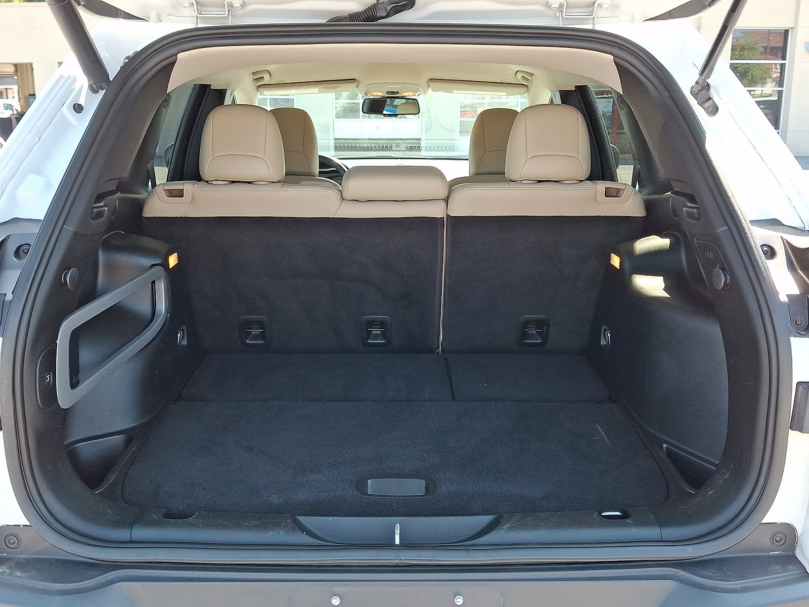 Used 2018 Jeep Cherokee Limited AWD/4WD image 28