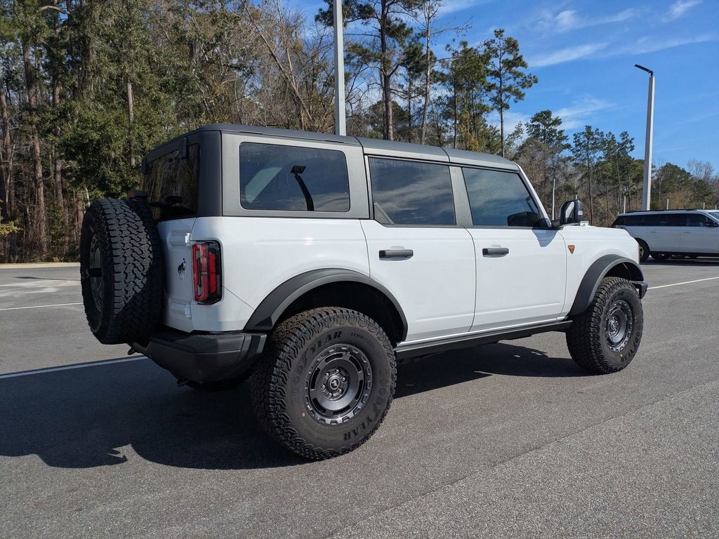 New 2025 Ford Bronco Badlands image 4