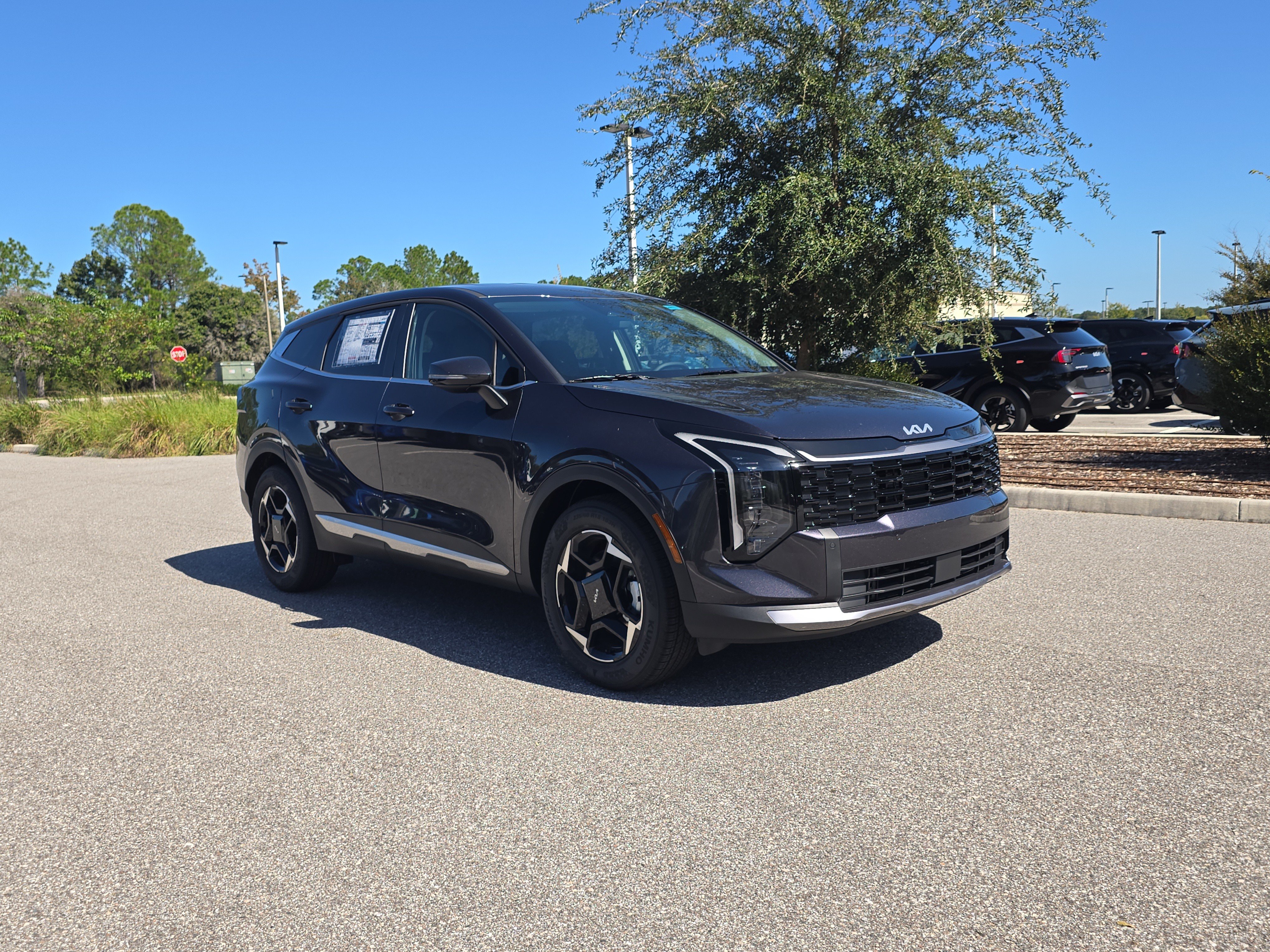 New 2027 Kia Sportage EX FWD image 2