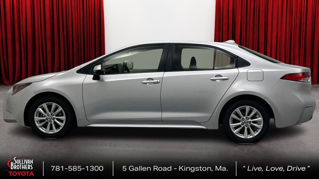 Used 2023 Toyota Corolla LE w/ LE Premium Package FWD image 8