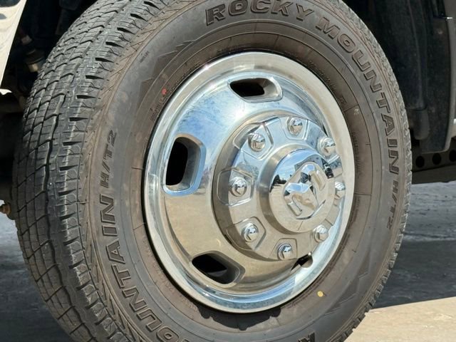 Used 2024 RAM 3500 Tradesman w/ Chrome Appearance Group AWD/4WD image 14