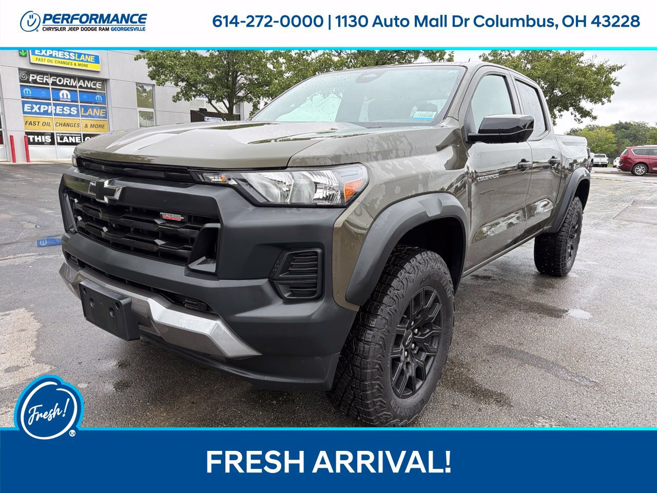 Used 2024 Chevrolet Colorado Trail Boss w/ Technology Package AWD/4WD image 4