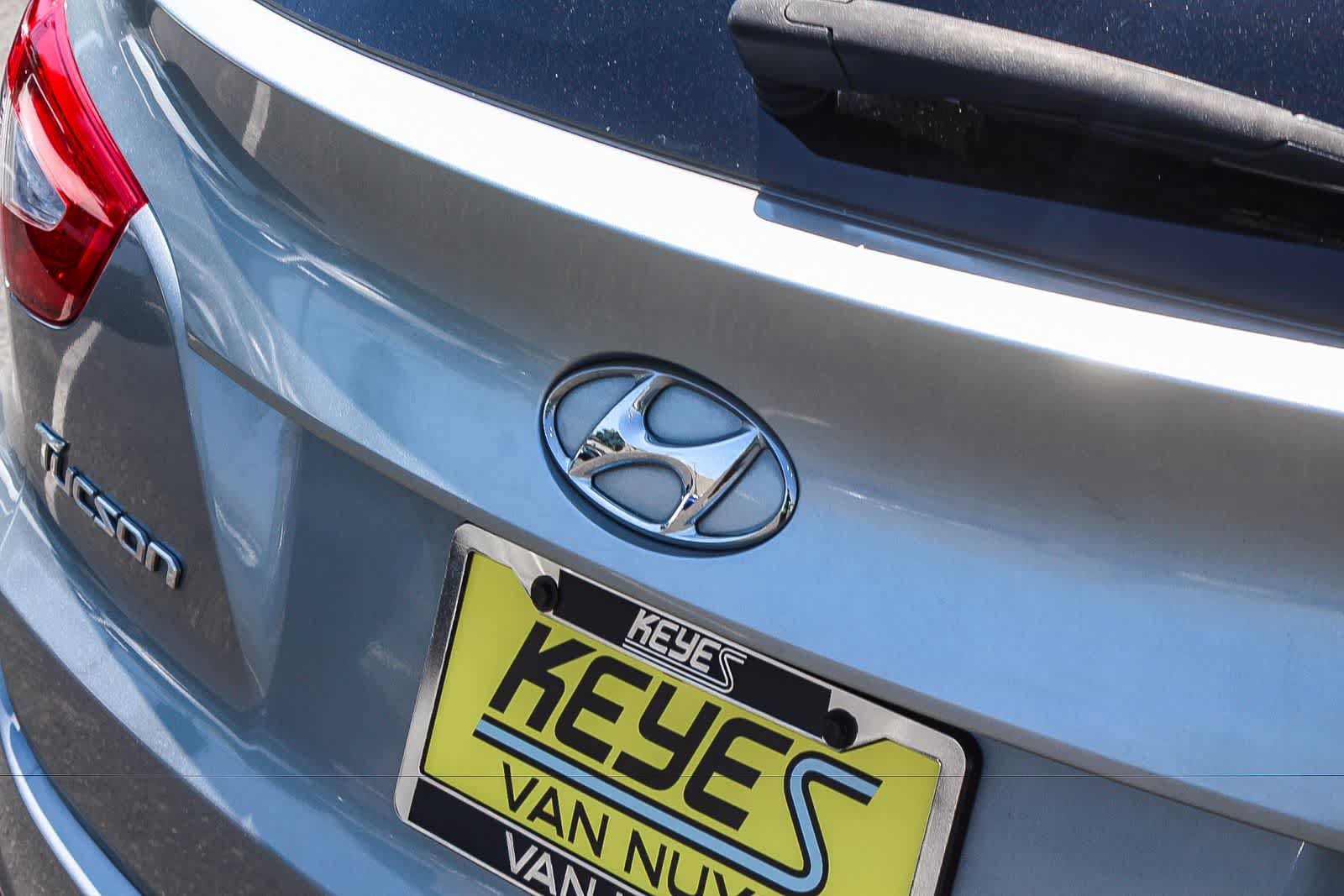 Used 2015 Hyundai Tucson Limited w/ Option Group 03 FWD image 11