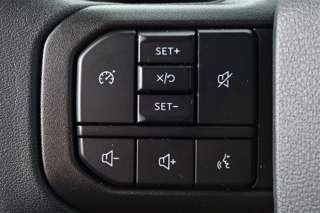 New 2025 Ford F250 XLT image 32