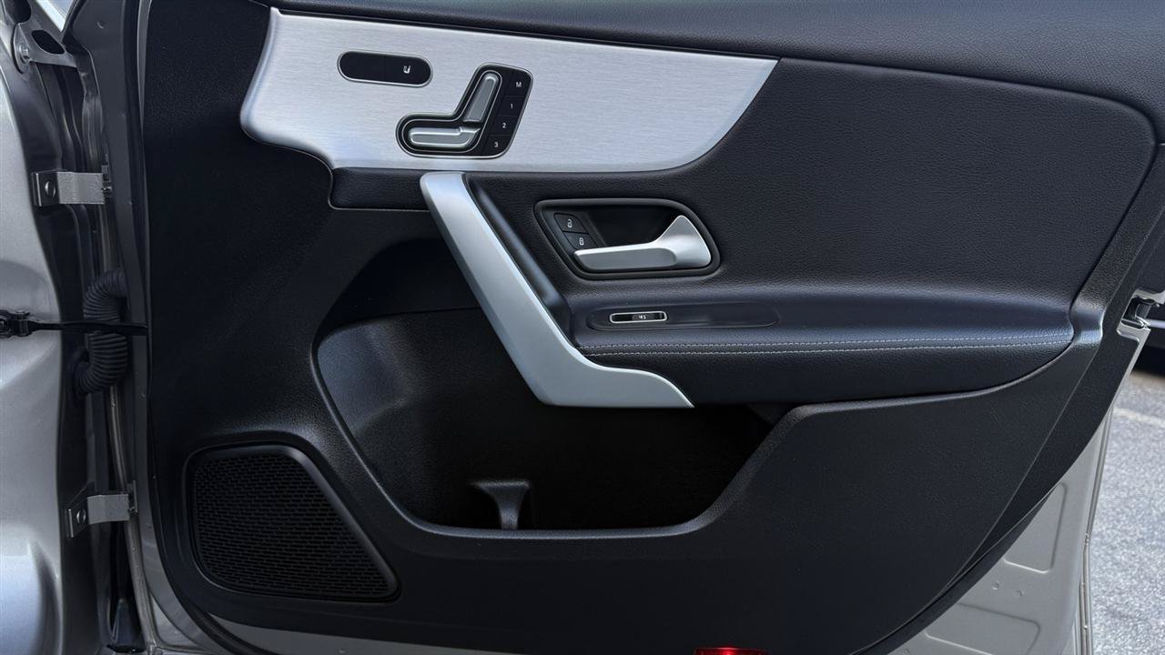 Used 2019 Mercedes-Benz A 220 4MATIC image 41