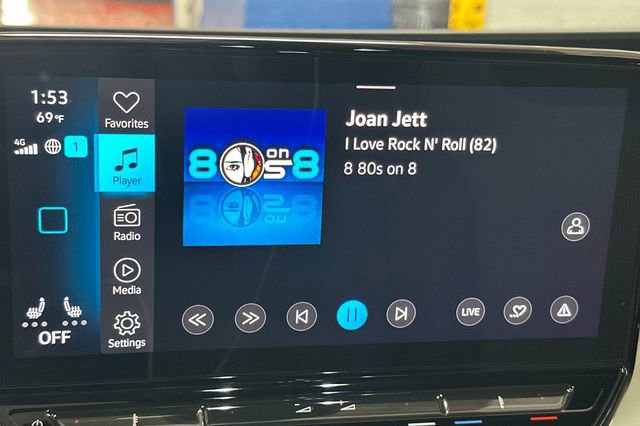 Used 2023 Volkswagen ID.4 Pro image 22