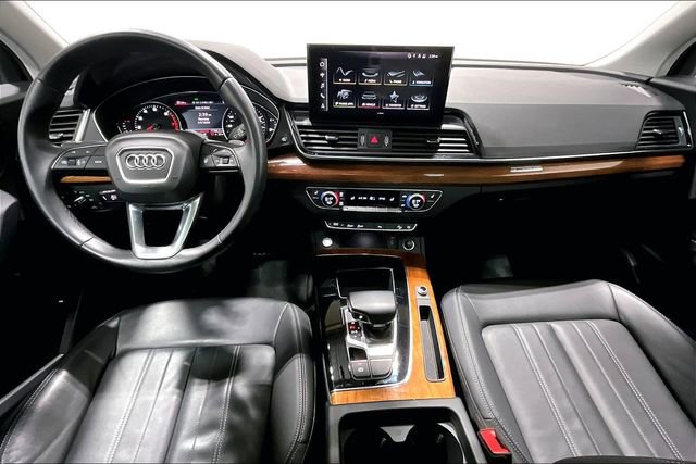 Used 2023 Audi Q5 2.0T Premium w/ Convenience Package image 14