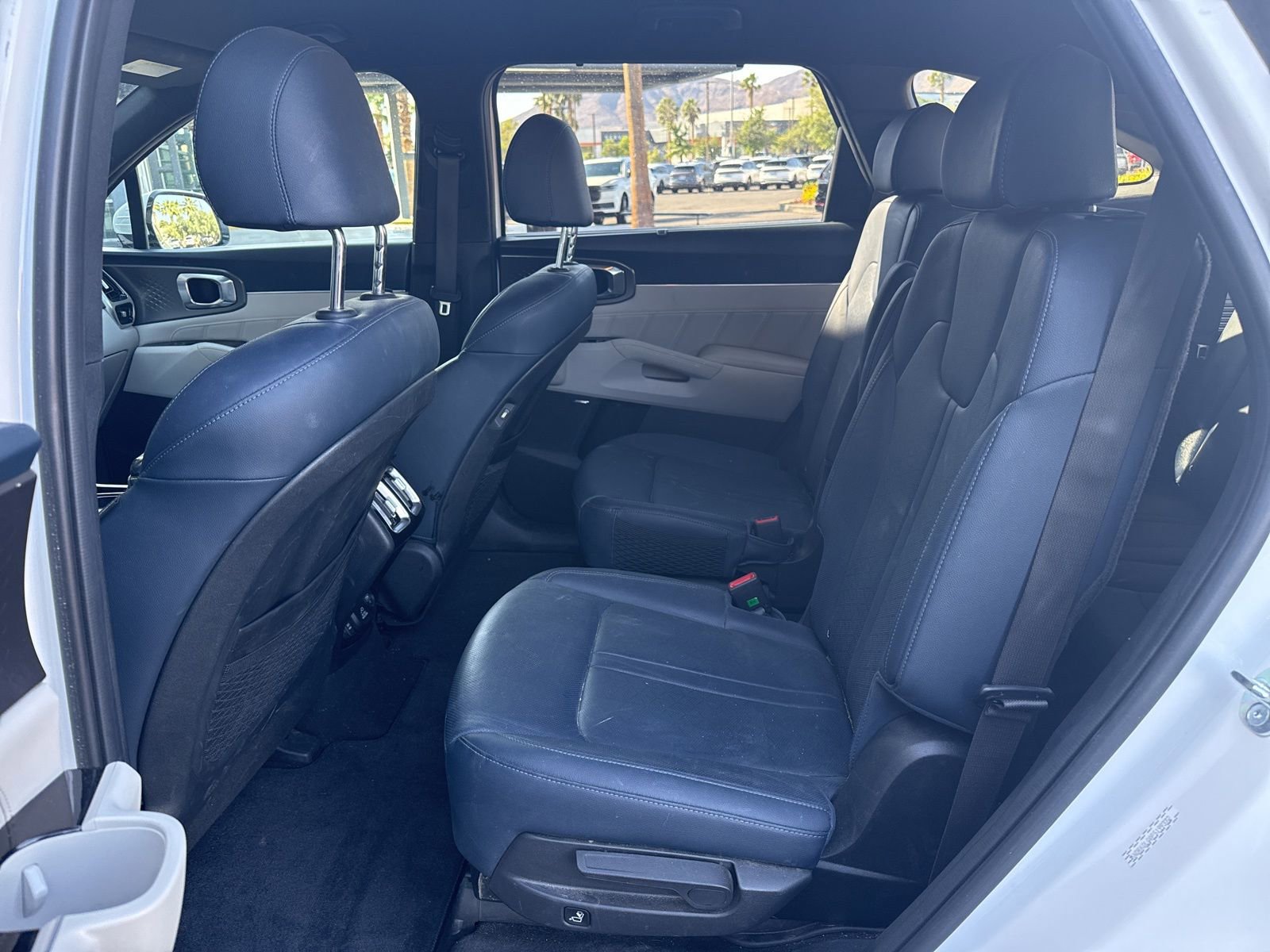 Used 2023 Kia Sorento SX Prestige AWD/4WD image 17