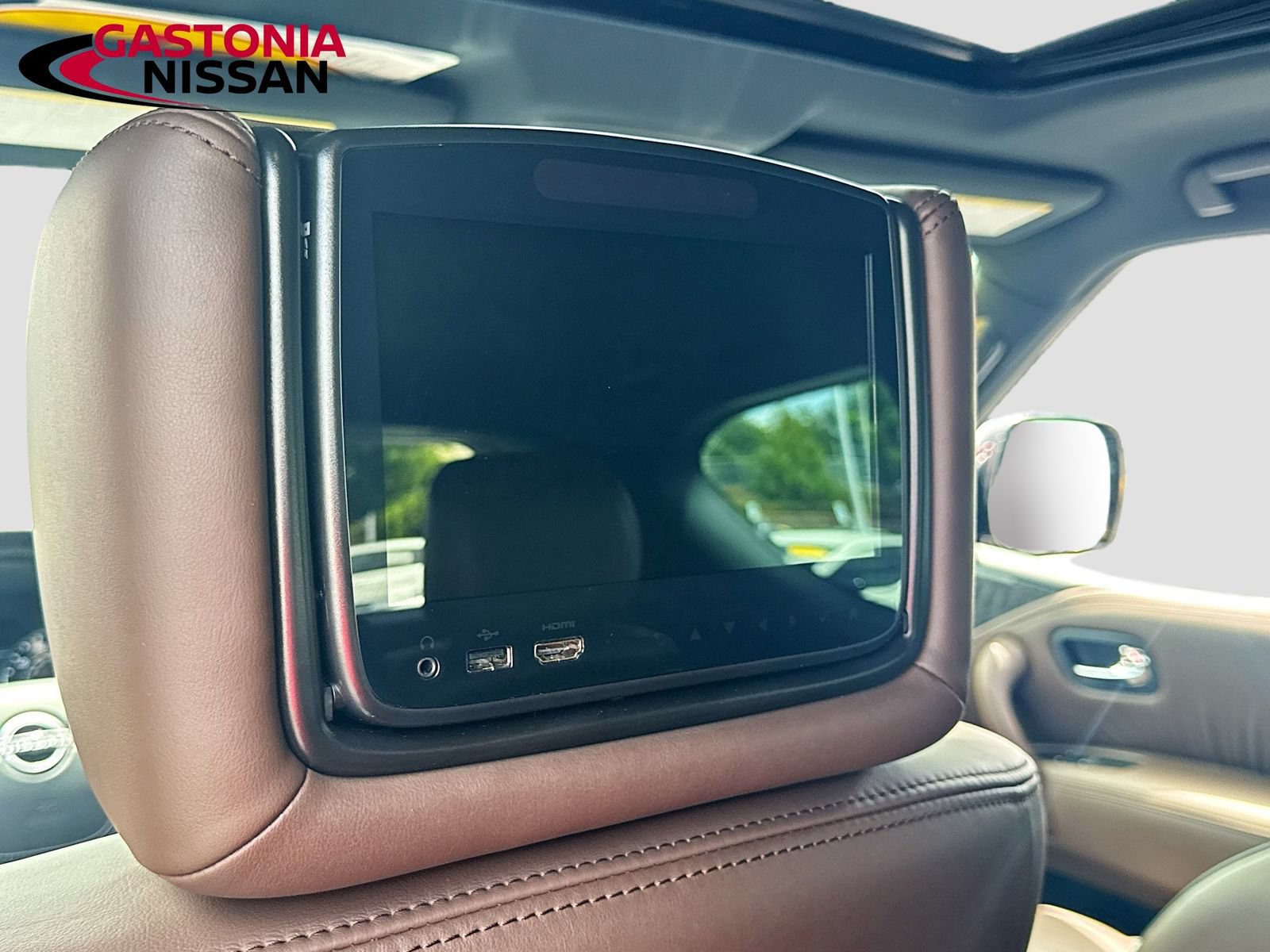 Used 2022 Nissan Armada Platinum AWD/4WD image 35