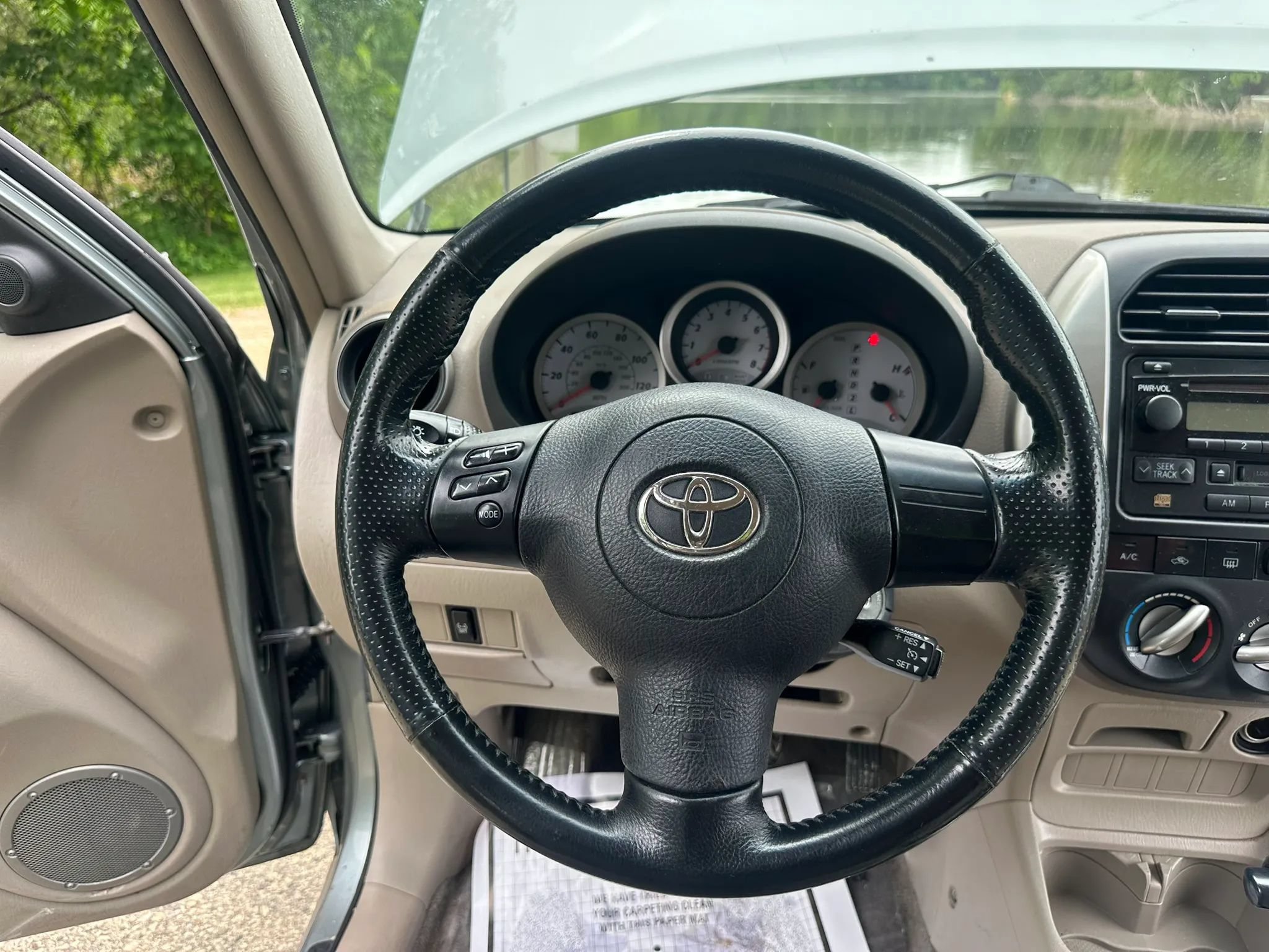 Used 2005 Toyota RAV4 4WD image 17