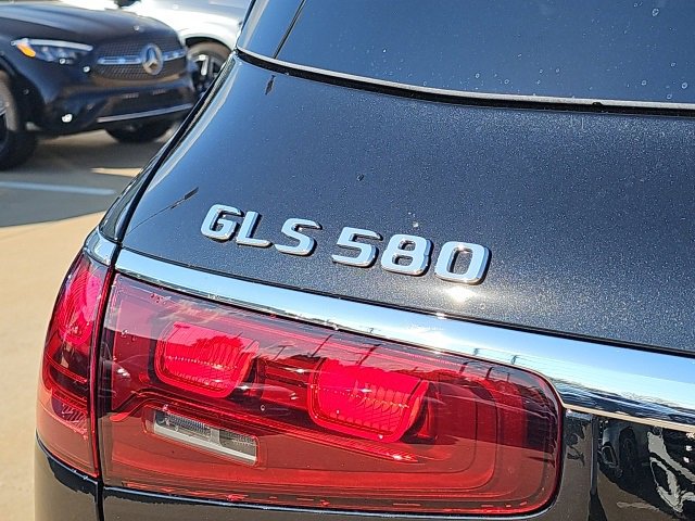 New 2026 Mercedes-Benz GLS 580 4MATIC image 8