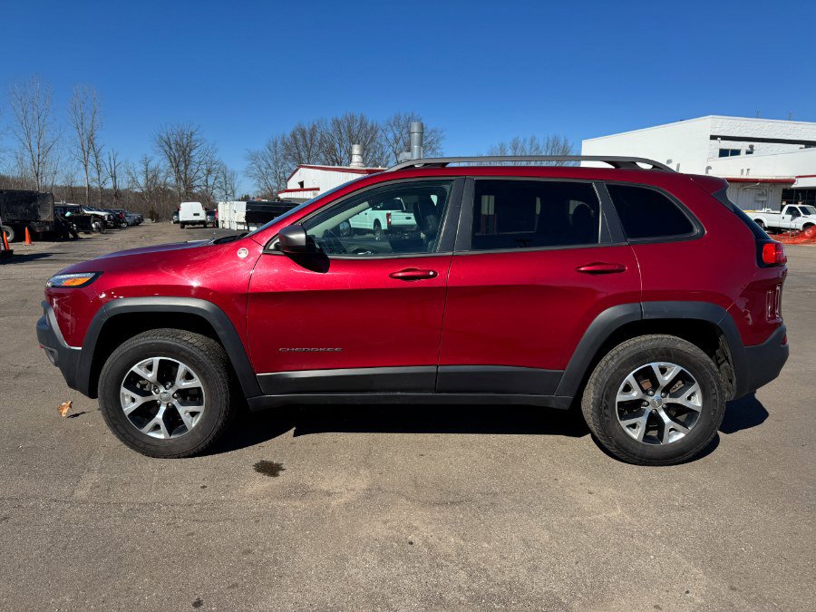 Used 2014 Jeep Cherokee Trailhawk w/ Leather Interior Group AWD/4WD image 2
