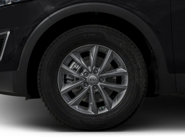 Used 2017 Kia Sorento LX image 14