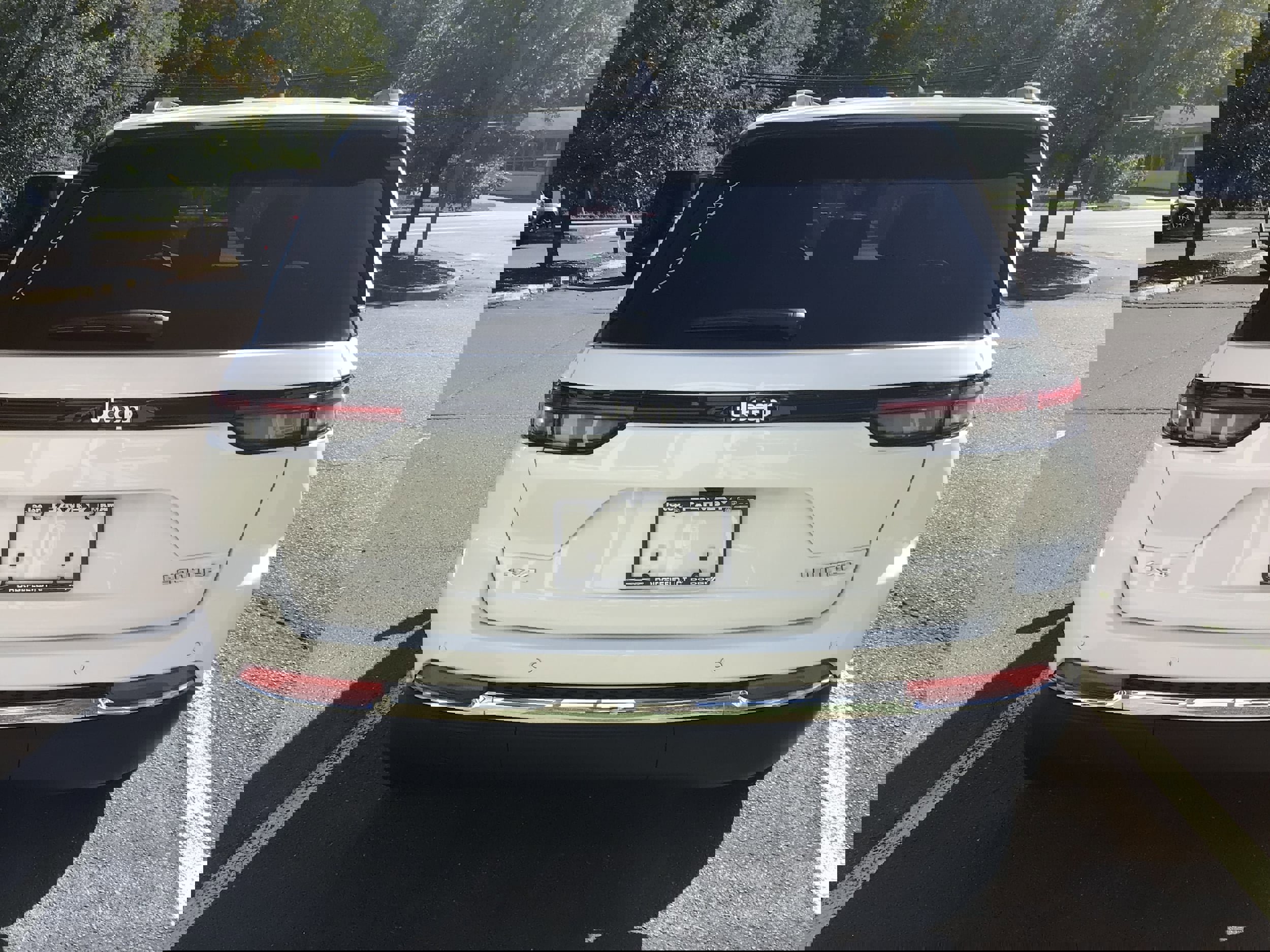 New 2025 Jeep Grand Cherokee Limited AWD/4WD image 6