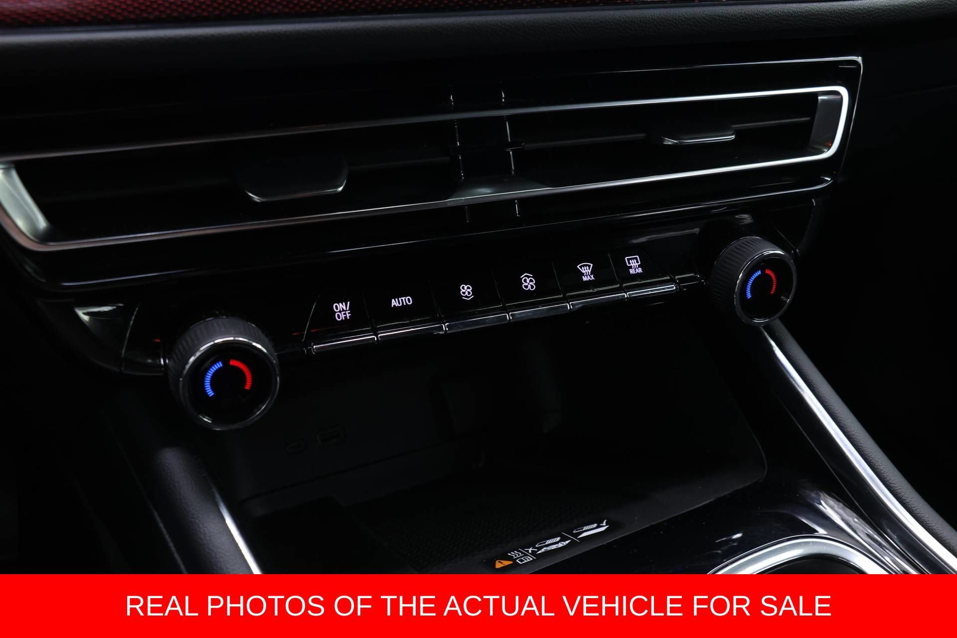 Used 2024 Chevrolet Traverse RS image 6