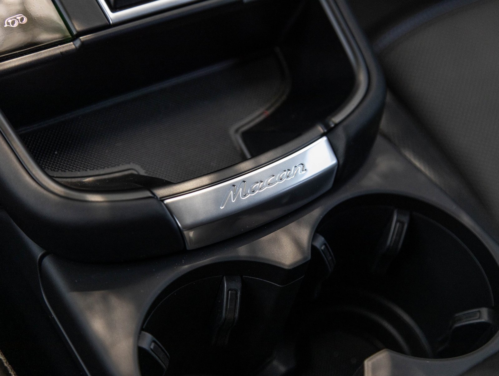 New 2026 Porsche Macan GTS image 28