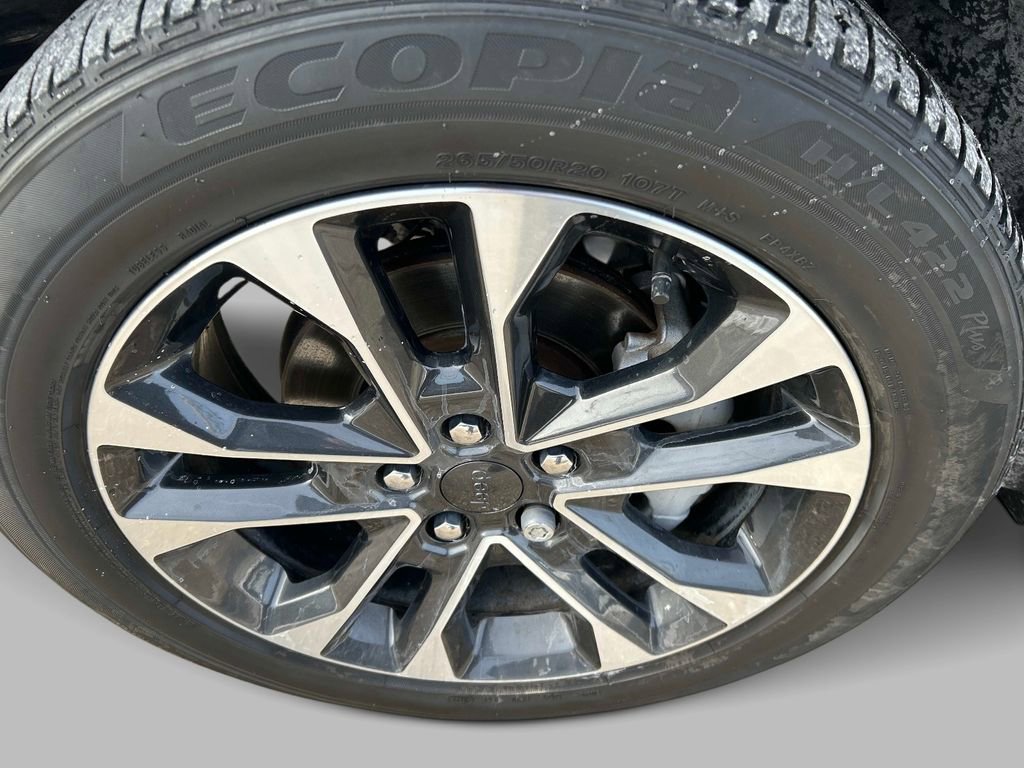 Used 2023 Jeep Grand Cherokee Overland w/ Luxury Tech Group IV image 9