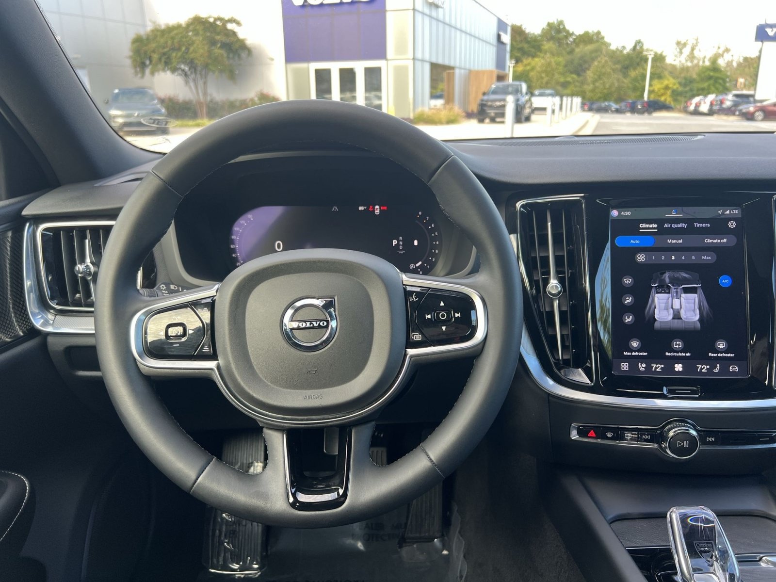Used 2024 Volvo S60 B5 Plus w/ Climate Package AWD/4WD image 16
