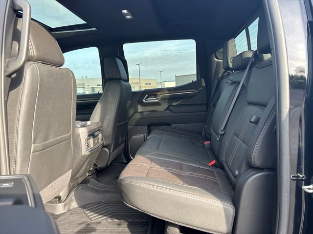 Used 2024 Chevrolet Silverado 1500 High Country w/ Midnight Edition AWD/4WD image 12
