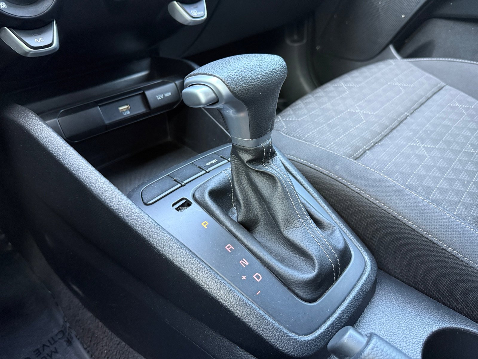 Used 2022 Kia Rio S image 19