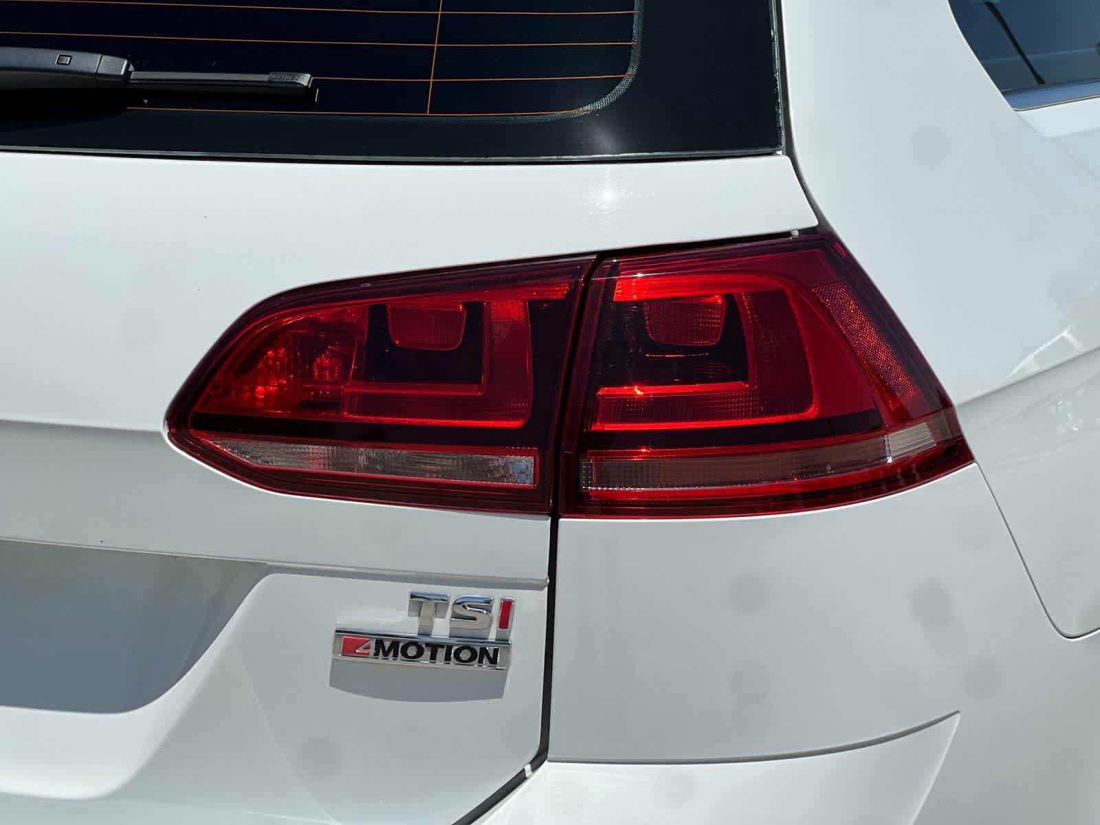 Used 2017 Volkswagen Golf Alltrack SE AWD/4WD image 28