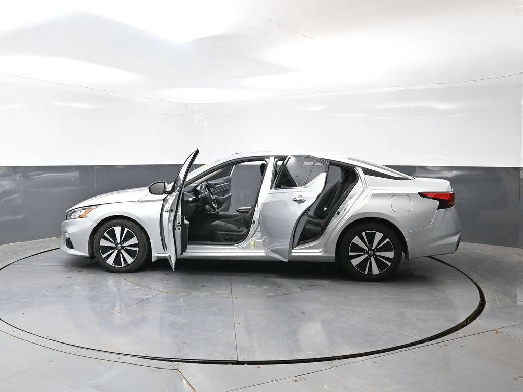 Used 2020 Nissan Altima 2.5 SV FWD image 55