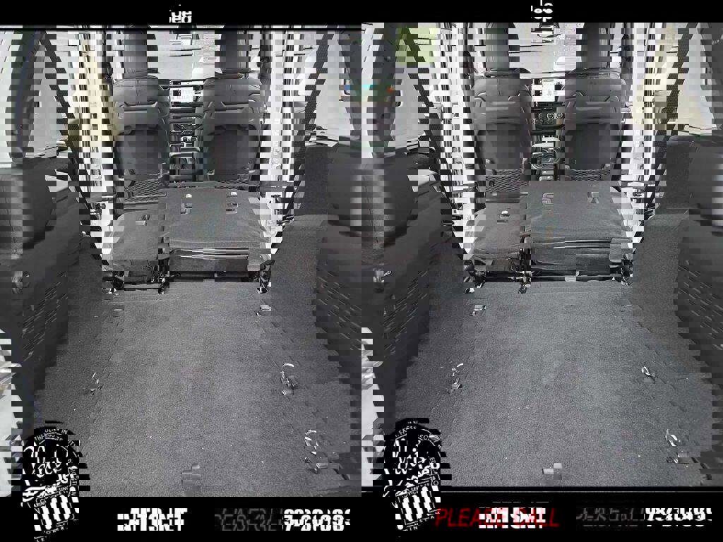 New 2026 Jeep Wrangler Unlimited Rubicon w/ Safety Group image 12