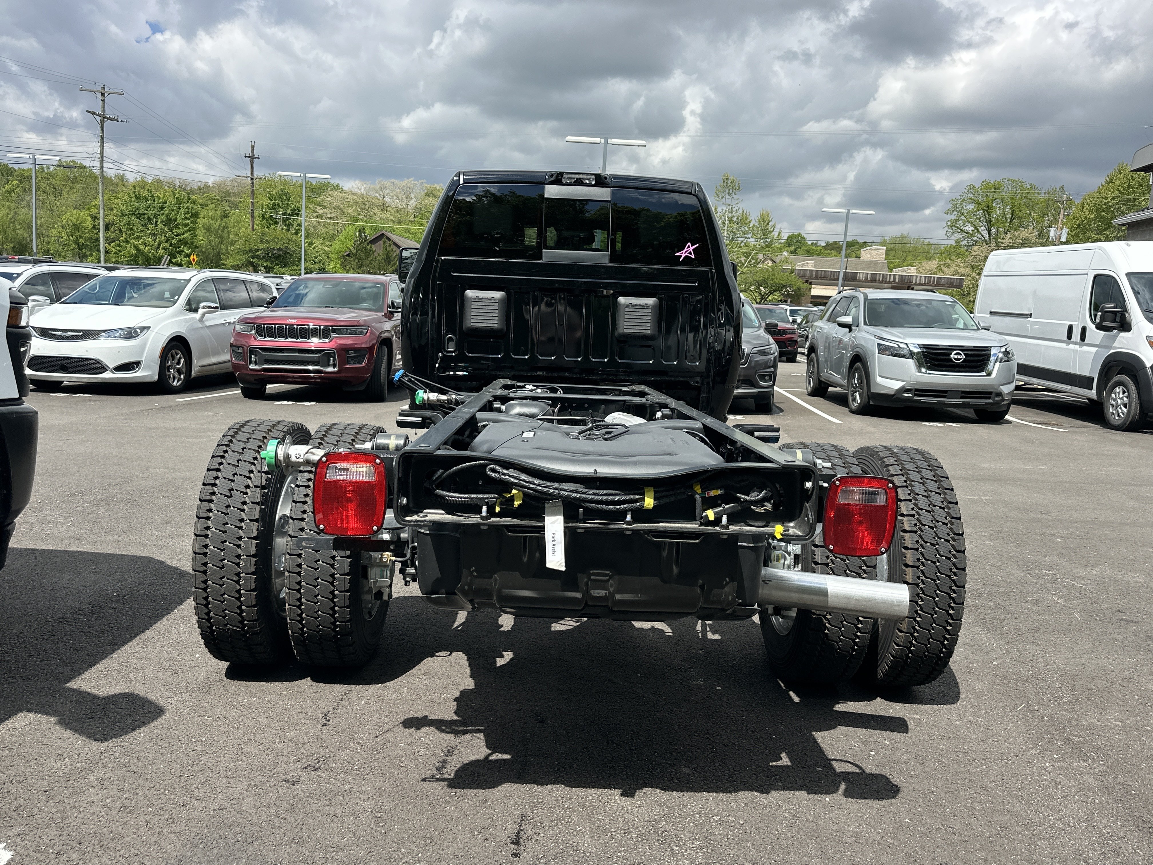 New 2026 RAM 5500 4x4 Crew Cab w/ Laramie Trim Package image 14