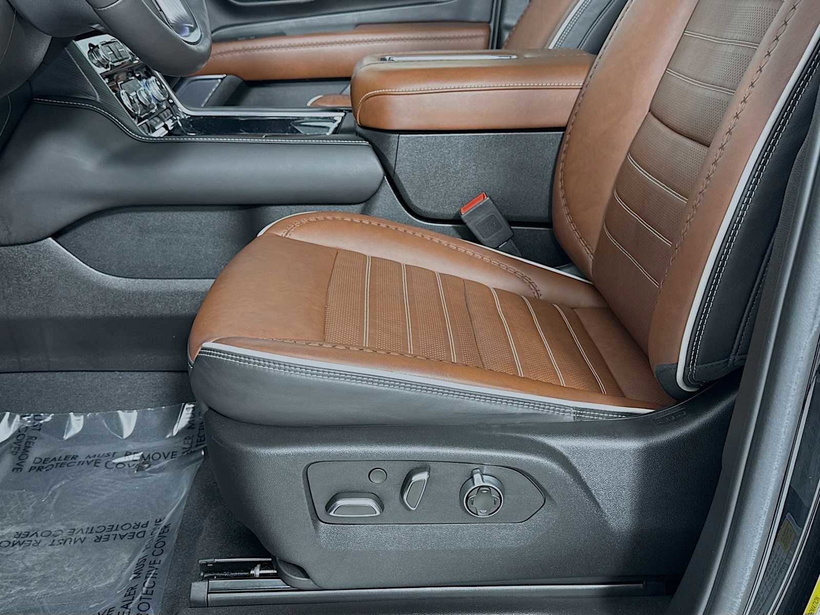 Used 2024 GMC Yukon Denali Ultimate image 13