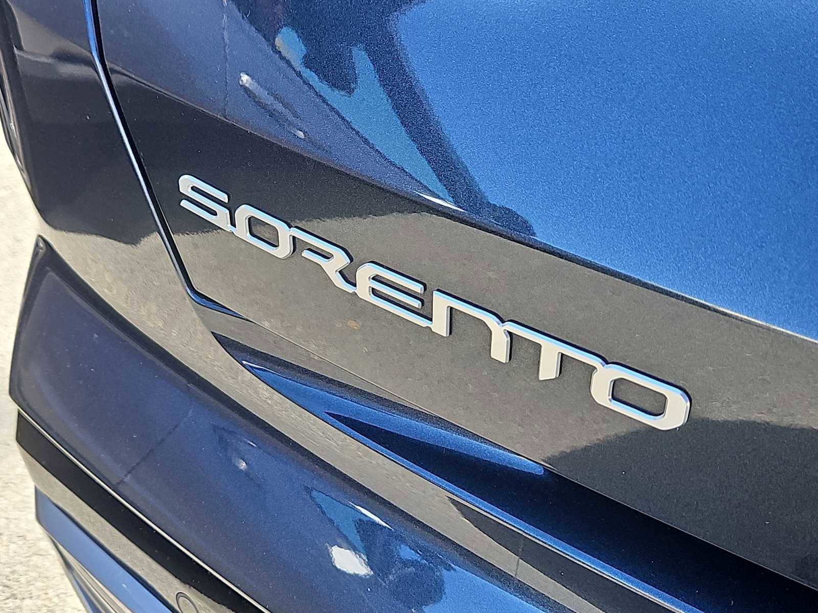 Used 2023 Kia Sorento SX image 12