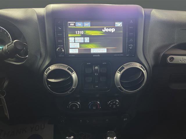 Used 2016 Jeep Wrangler Unlimited Sahara w/ Connectivity Group image 7