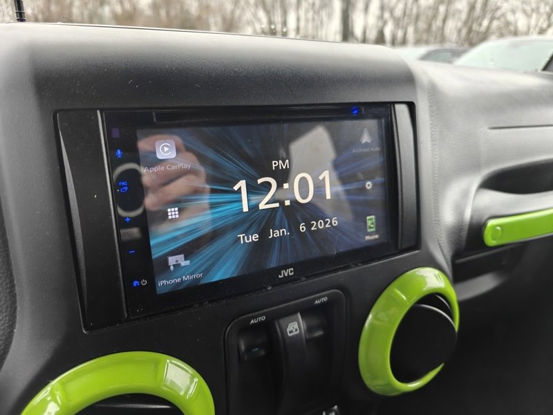 Used 2017 Jeep Wrangler Sport image 10