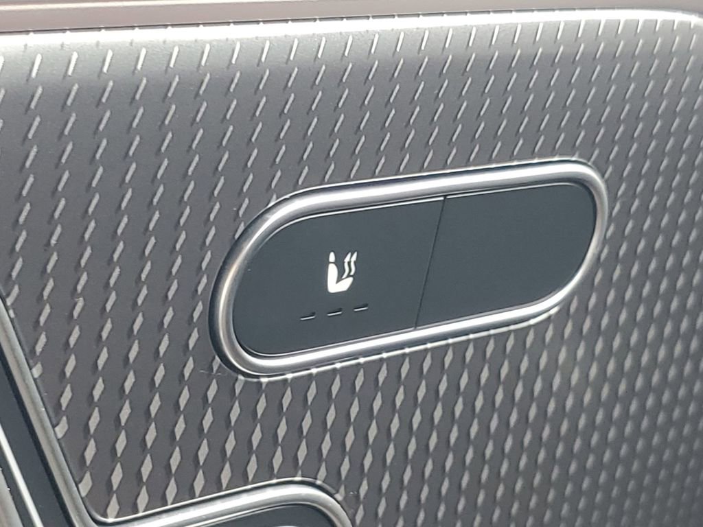 Certified 2021 Mercedes-Benz GLA 250 image 11